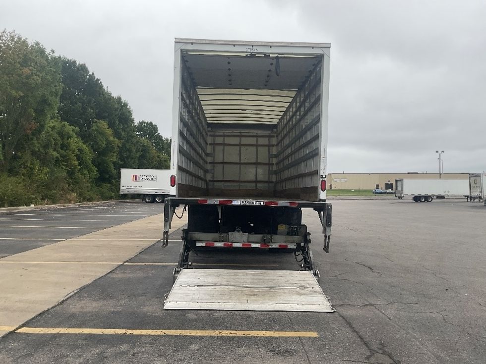 Medium Duty Box Truck-Light and Medium Duty Trucks-International-2021-MV607-Nashville (Mount Juliet)-TN-202,115\n\t\tmiles-$ 53,250 - Image 9