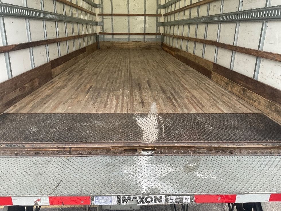 Medium Duty Box Truck-Light and Medium Duty Trucks-International-2021-MV607-Nashville (Mount Juliet)-TN-202,115\n\t\tmiles-$ 53,250 - Image 10