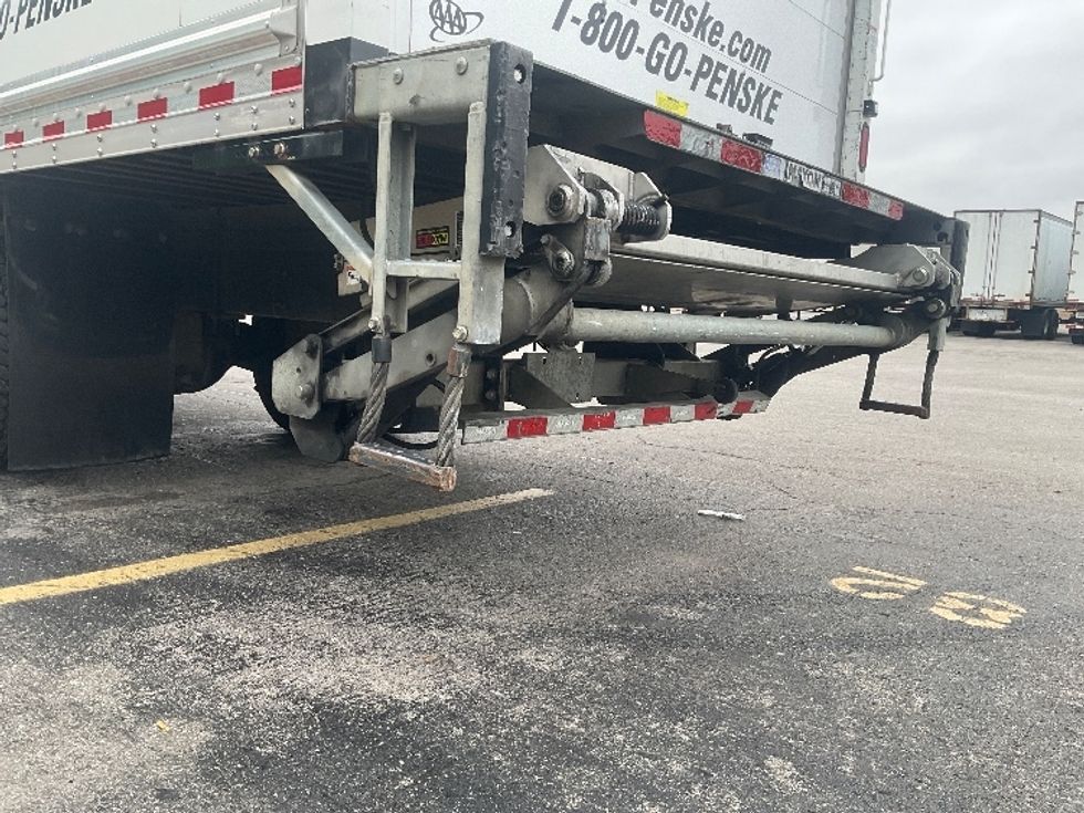 Medium Duty Box Truck-Light and Medium Duty Trucks-International-2021-MV607-Nashville (Mount Juliet)-TN-202,115\n\t\tmiles-$ 53,250 - Image 25