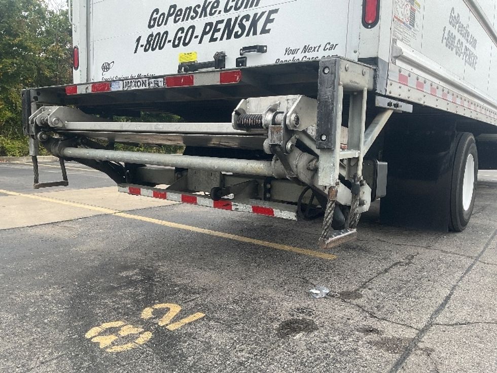 Medium Duty Box Truck-Light and Medium Duty Trucks-International-2021-MV607-Nashville (Mount Juliet)-TN-202,115\n\t\tmiles-$ 53,250 - Image 26