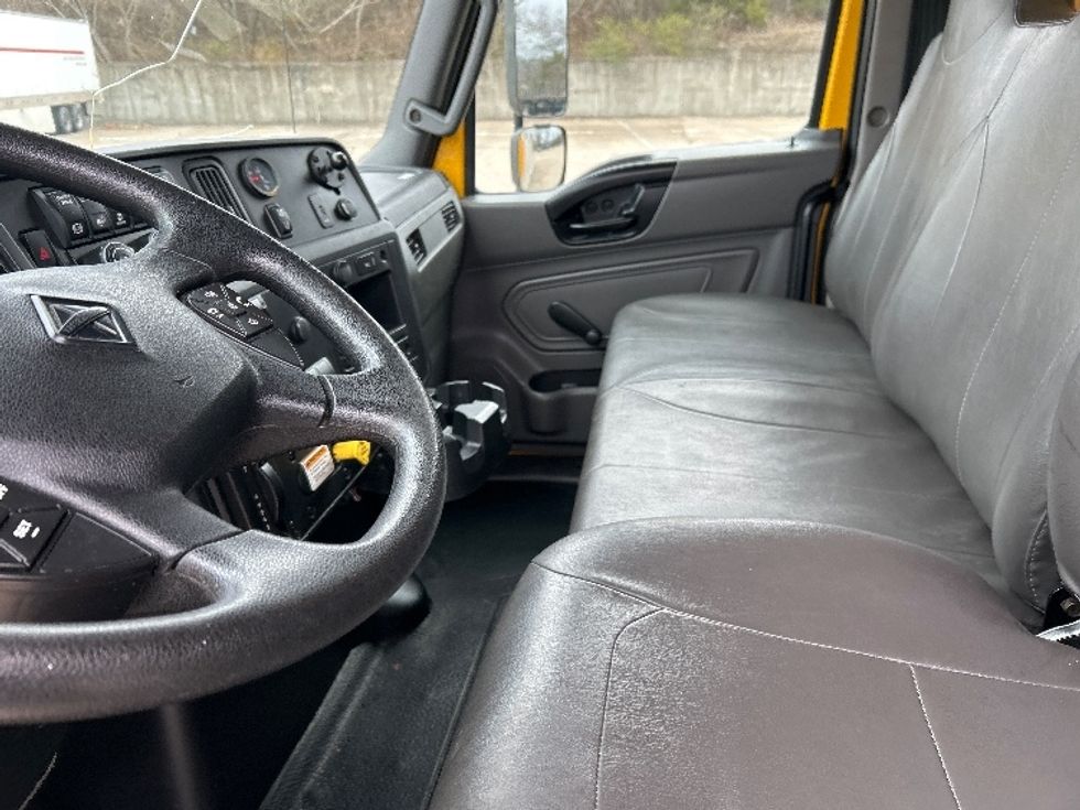 Medium Duty Box Truck-Light and Medium Duty Trucks-International-2021-MV607-Nashville (Mount Juliet)-TN-226,482\n\t\tmiles-$ 41,000 - Image 12