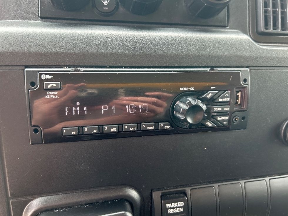 Medium Duty Box Truck-Light and Medium Duty Trucks-International-2021-MV607-Nashville (Mount Juliet)-TN-226,482\n\t\tmiles-$ 41,000 - Image 25