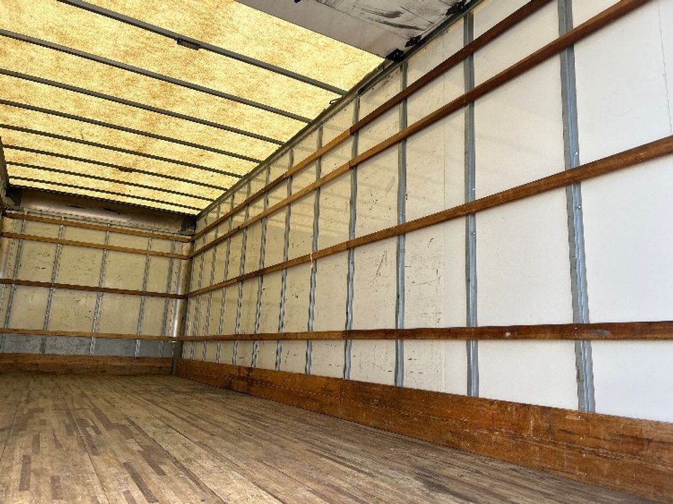 Medium Duty Box Truck-Light and Medium Duty Trucks-International-2021-MV607-Nashville (Mount Juliet)-TN-228,897\n\t\tmiles-$ 39,500 - Image 11