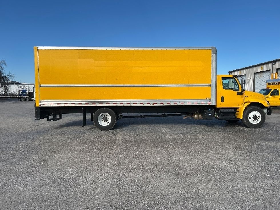 Medium Duty Box Truck-Light and Medium Duty Trucks-International-2021-MV607-Nashville (Mount Juliet)-TN-228,897\n\t\tmiles-$ 39,500 - Image 14