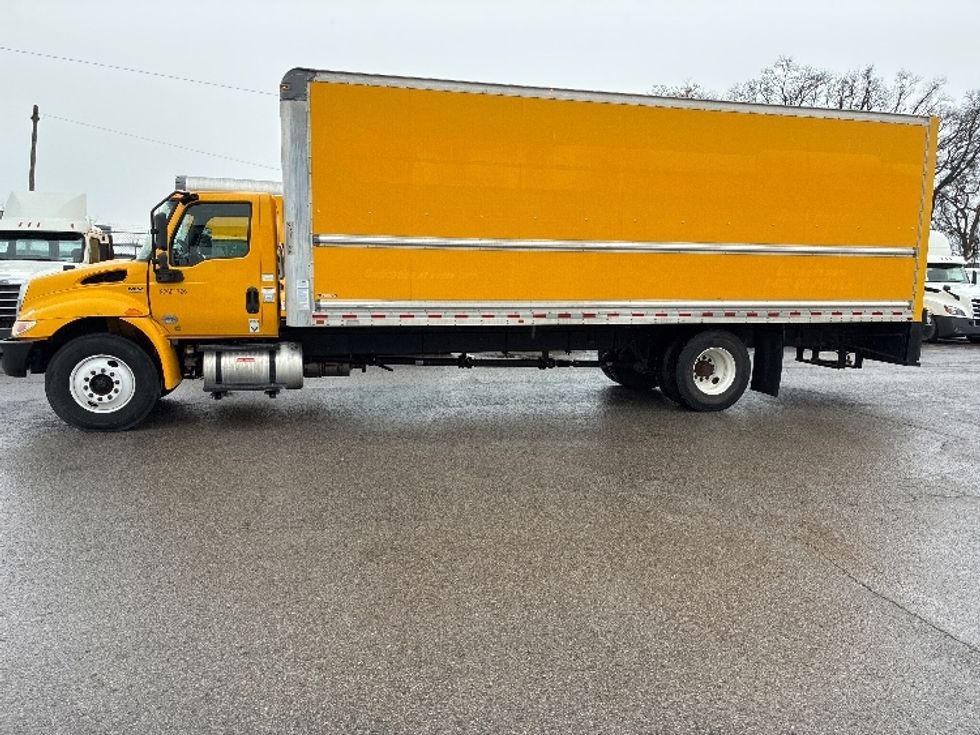 Medium Duty Box Truck-Light and Medium Duty Trucks-International-2021-MV607-Nashville (Mount Juliet)-TN-238,483\n\t\tmiles-$ 35,250 - Image 4