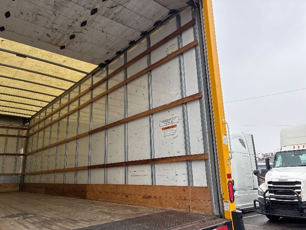 Medium Duty Box Truck-Light and Medium Duty Trucks-International-2021-MV607-Nashville (Mount Juliet)-TN-238,483\n\t\tmiles-$ 35,250 - Image 11