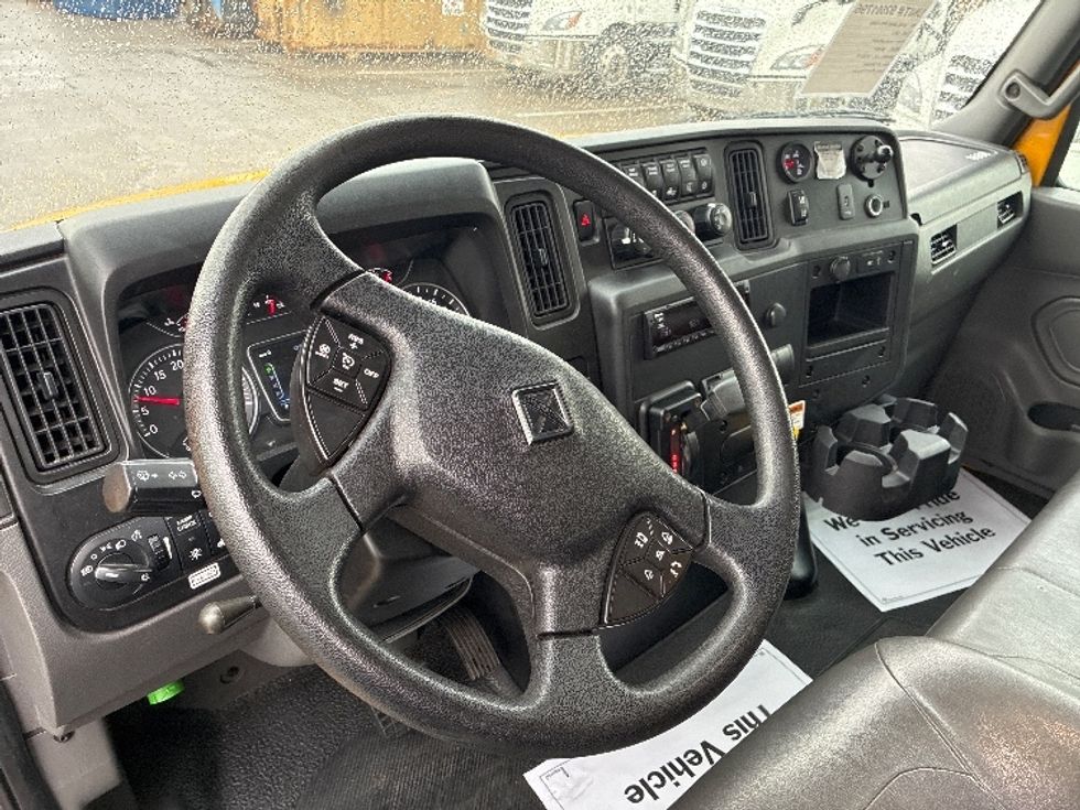 Medium Duty Box Truck-Light and Medium Duty Trucks-International-2021-MV607-Nashville (Mount Juliet)-TN-238,483\n\t\tmiles-$ 35,250 - Image 16