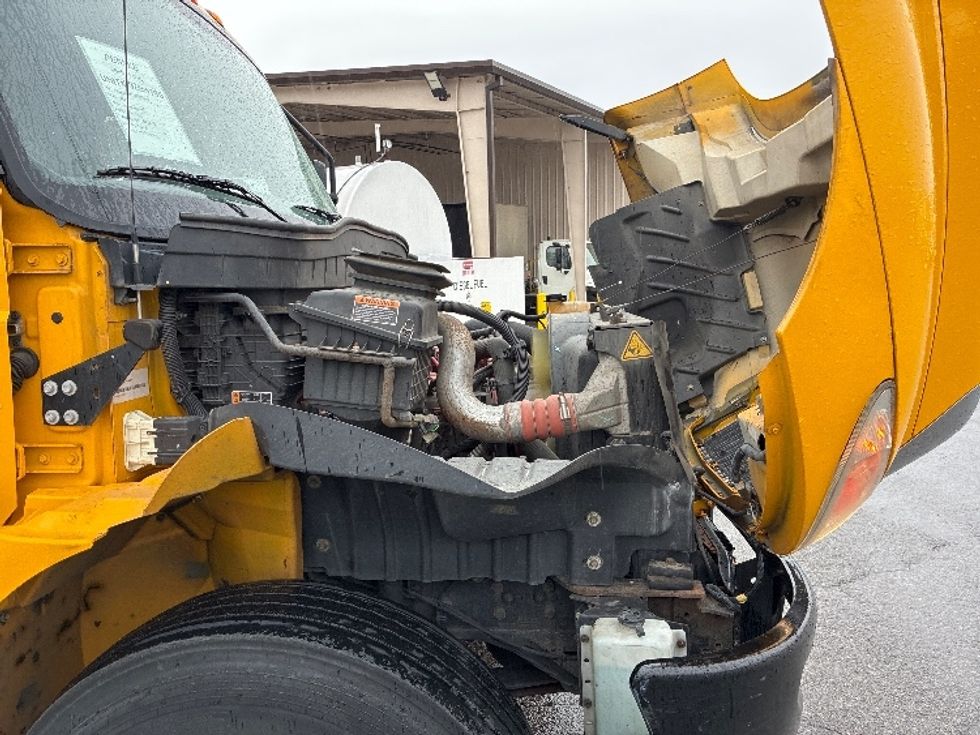 Medium Duty Box Truck-Light and Medium Duty Trucks-International-2021-MV607-Nashville (Mount Juliet)-TN-238,483\n\t\tmiles-$ 35,250 - Image 21