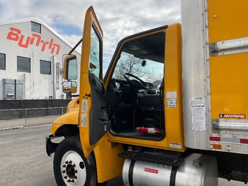 Medium Duty Box Truck-Light and Medium Duty Trucks-International-2021-MV607-Nashville (Mount Juliet)-TN-248,278\n\t\tmiles-$ 35,500 - Image 16