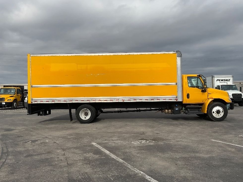 Medium Duty Box Truck-Light and Medium Duty Trucks-International-2021-MV607-Nashville (Mount Juliet)-TN-248,278\n\t\tmiles-$ 35,500 - Image 15