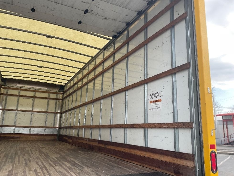 Medium Duty Box Truck-Light and Medium Duty Trucks-International-2021-MV607-Nashville (Mount Juliet)-TN-248,278\n\t\tmiles-$ 35,500 - Image 12