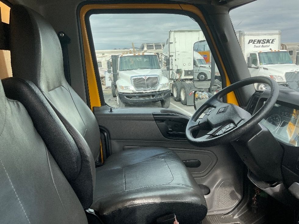 Medium Duty Box Truck-Light and Medium Duty Trucks-International-2021-MV607-Nashville (Mount Juliet)-TN-248,278\n\t\tmiles-$ 35,500 - Image 22