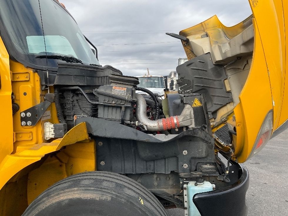 Medium Duty Box Truck-Light and Medium Duty Trucks-International-2021-MV607-Nashville (Mount Juliet)-TN-248,278\n\t\tmiles-$ 35,500 - Image 23