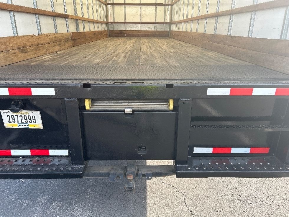 Medium Duty Box Truck-Light and Medium Duty Trucks-International-2021-MV607-Nashville-TN-227,078\n\t\tmiles-$ 41,250 - Image 10