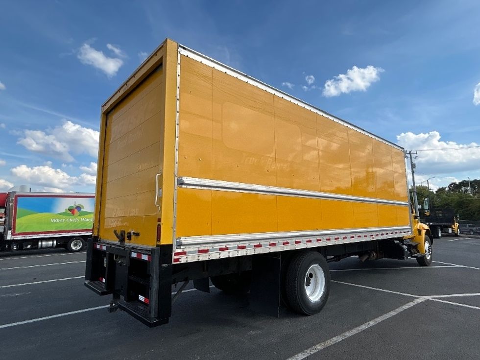 Medium Duty Box Truck-Light and Medium Duty Trucks-International-2021-MV607-Nashville-TN-227,078\n\t\tmiles-$ 41,250 - Image 13