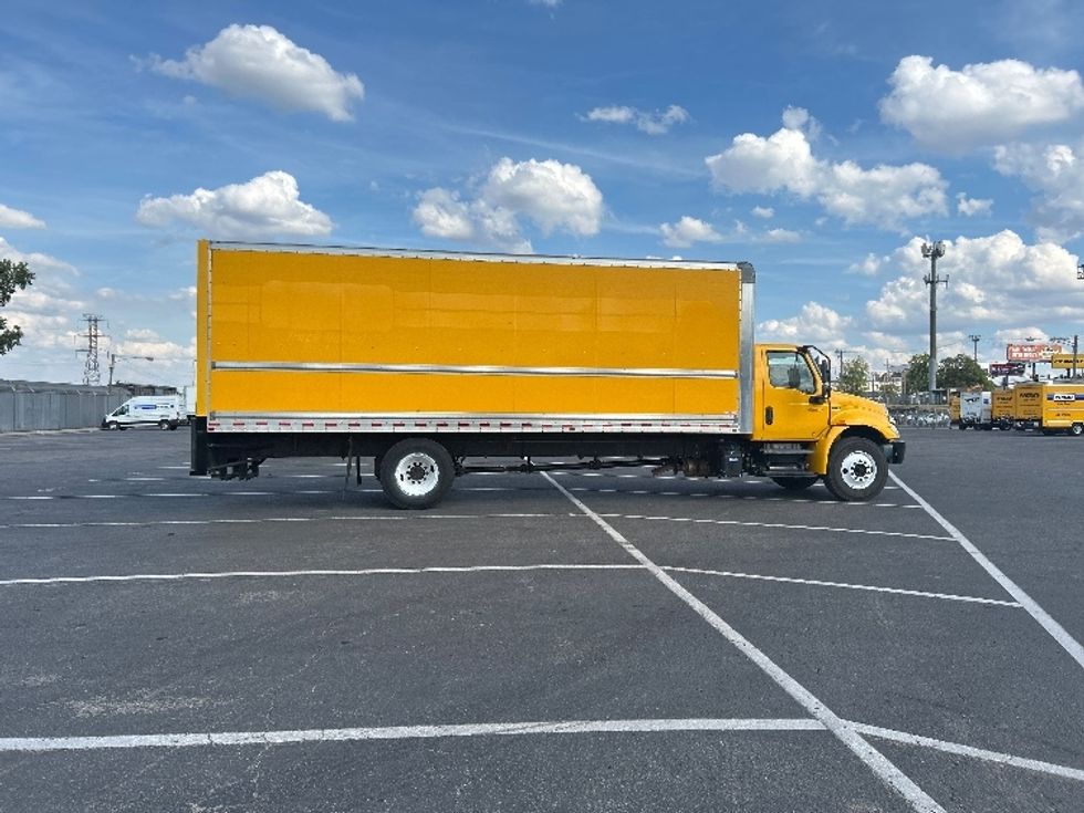 Medium Duty Box Truck-Light and Medium Duty Trucks-International-2021-MV607-Nashville-TN-227,078\n\t\tmiles-$ 41,250 - Image 15