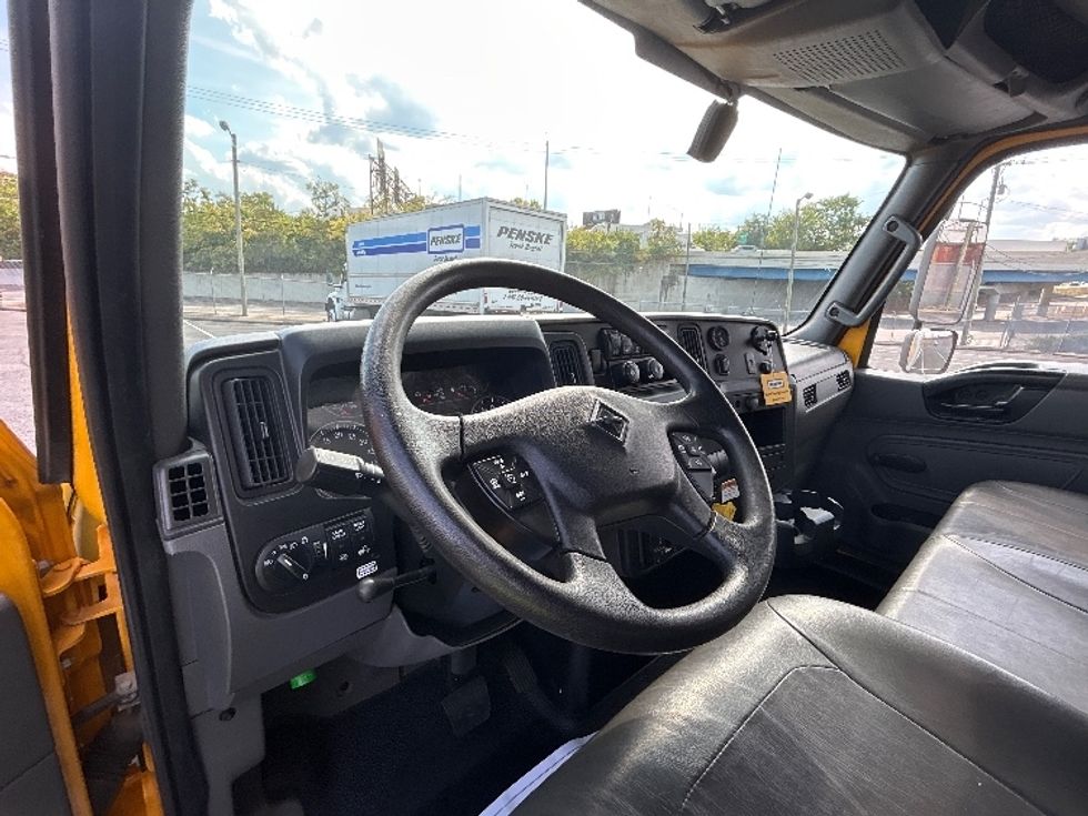 Medium Duty Box Truck-Light and Medium Duty Trucks-International-2021-MV607-Nashville-TN-227,078\n\t\tmiles-$ 41,250 - Image 17