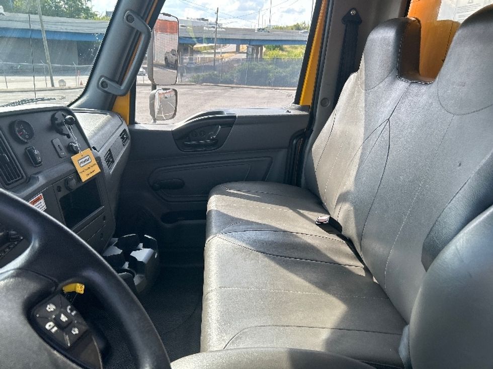Medium Duty Box Truck-Light and Medium Duty Trucks-International-2021-MV607-Nashville-TN-227,078\n\t\tmiles-$ 41,250 - Image 19