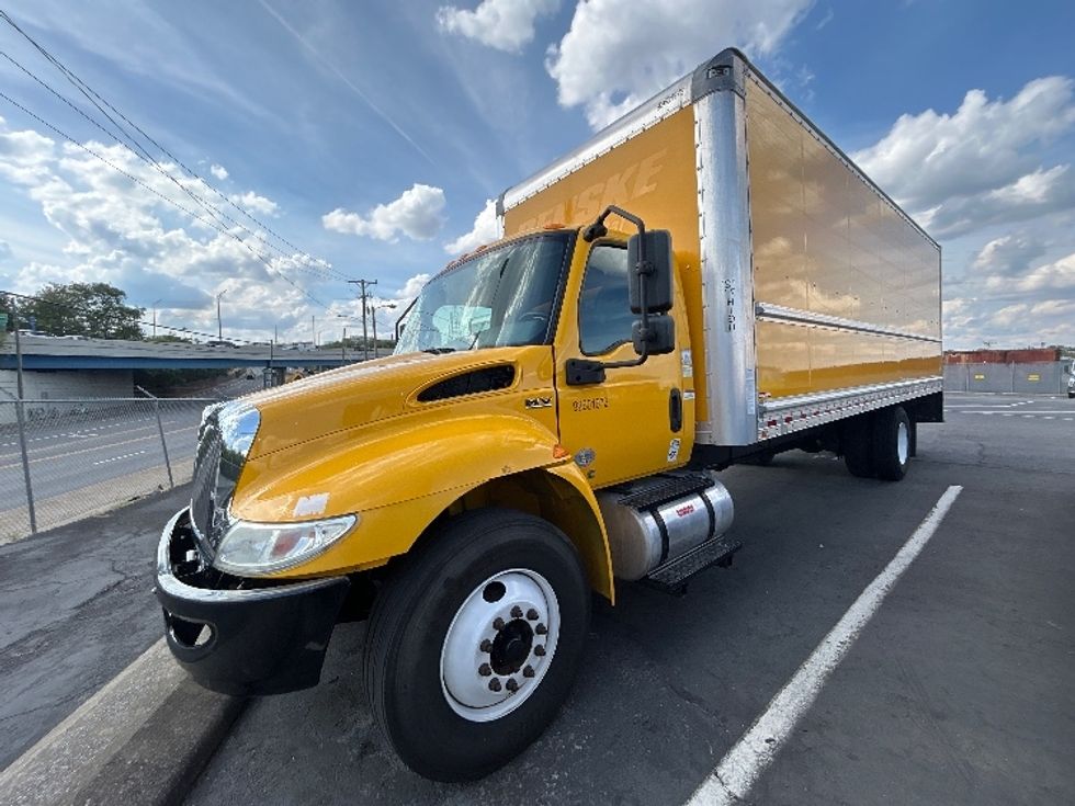 Medium Duty Box Truck-Light and Medium Duty Trucks-International-2021-MV607-Nashville-TN-227,078\n\t\tmiles-$ 41,250 - Image 3