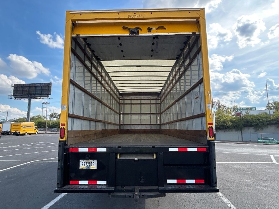 Medium Duty Box Truck-Light and Medium Duty Trucks-International-2021-MV607-Nashville-TN-227,078\n\t\tmiles-$ 41,250 - Image 9