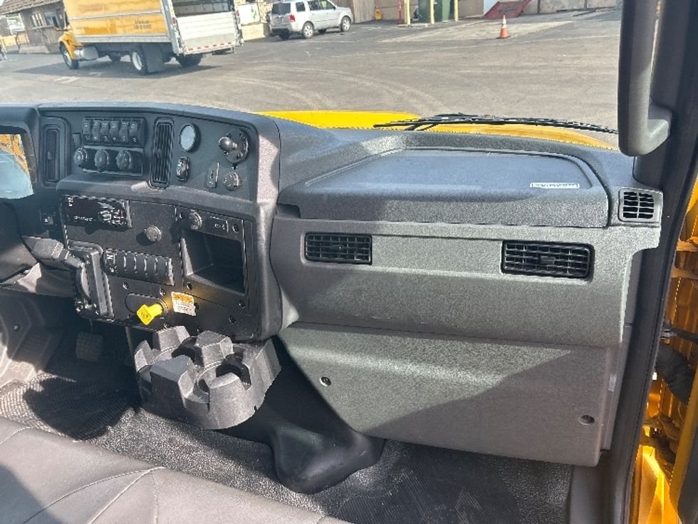 Medium Duty Box Truck-Light and Medium Duty Trucks-International-2021-MV607-National City-CA-242,046\n\t\tmiles-$ 35,000 - Image 21