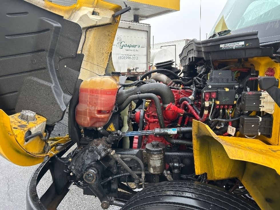 Medium Duty Box Truck-Light and Medium Duty Trucks-International-2021-MV607-New Bedford-MA-165,239\n\t\tmiles-$ 36,500 - Image 23