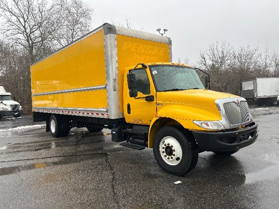 Medium Duty Box Truck-Light and Medium Duty Trucks-International-2021-MV607-New Bedford-MA-167,057\n\t\tmiles-$ 41,750 - Image 1