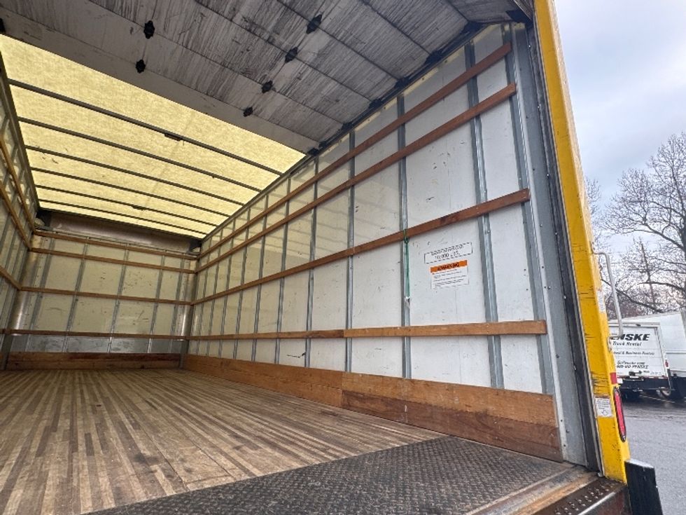 Medium Duty Box Truck-Light and Medium Duty Trucks-International-2021-MV607-New Castle-DE-164,094\n\t\tmiles-$ 41,250 - Image 12