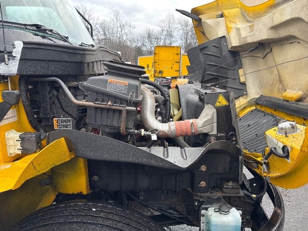 Medium Duty Box Truck-Light and Medium Duty Trucks-International-2021-MV607-New Castle-DE-164,094\n\t\tmiles-$ 41,250 - Image 23