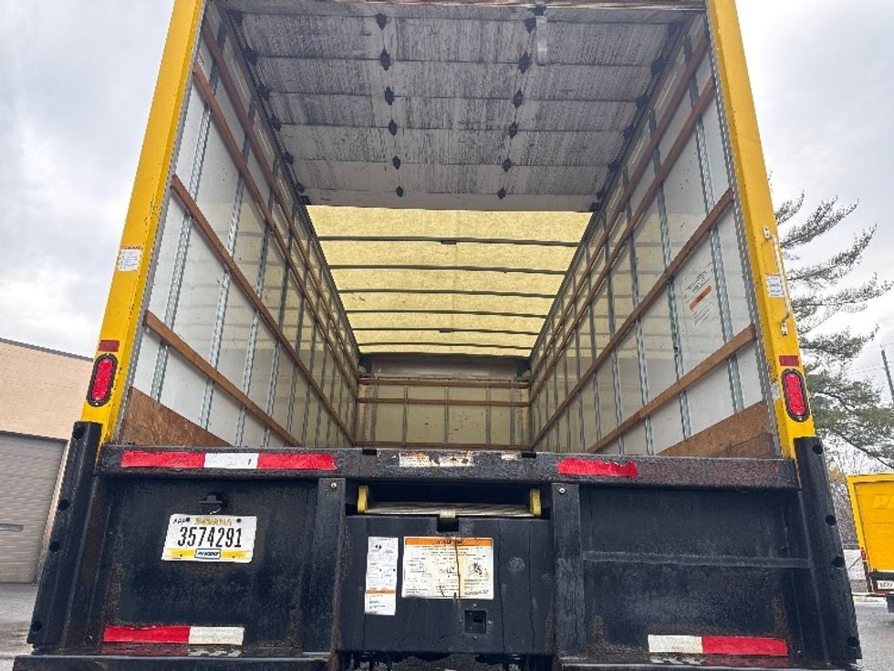 Medium Duty Box Truck-Light and Medium Duty Trucks-International-2021-MV607-New Castle-DE-164,094\n\t\tmiles-$ 41,250 - Image 9