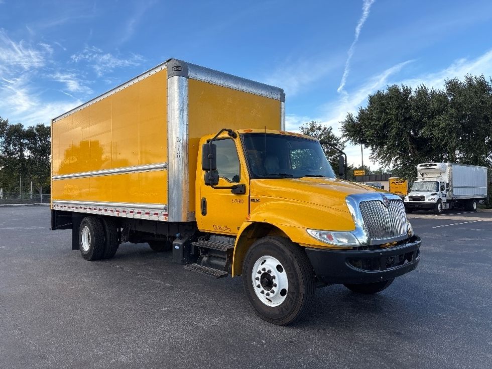 Medium Duty Box Truck-Light and Medium Duty Trucks-International-2021-MV607-New Castle-DE-167,943\n\t\tmiles-$ 38,250 - Image 1