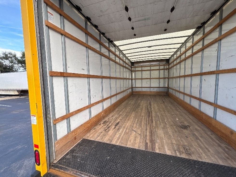 Medium Duty Box Truck-Light and Medium Duty Trucks-International-2021-MV607-New Castle-DE-167,943\n\t\tmiles-$ 38,250 - Image 11