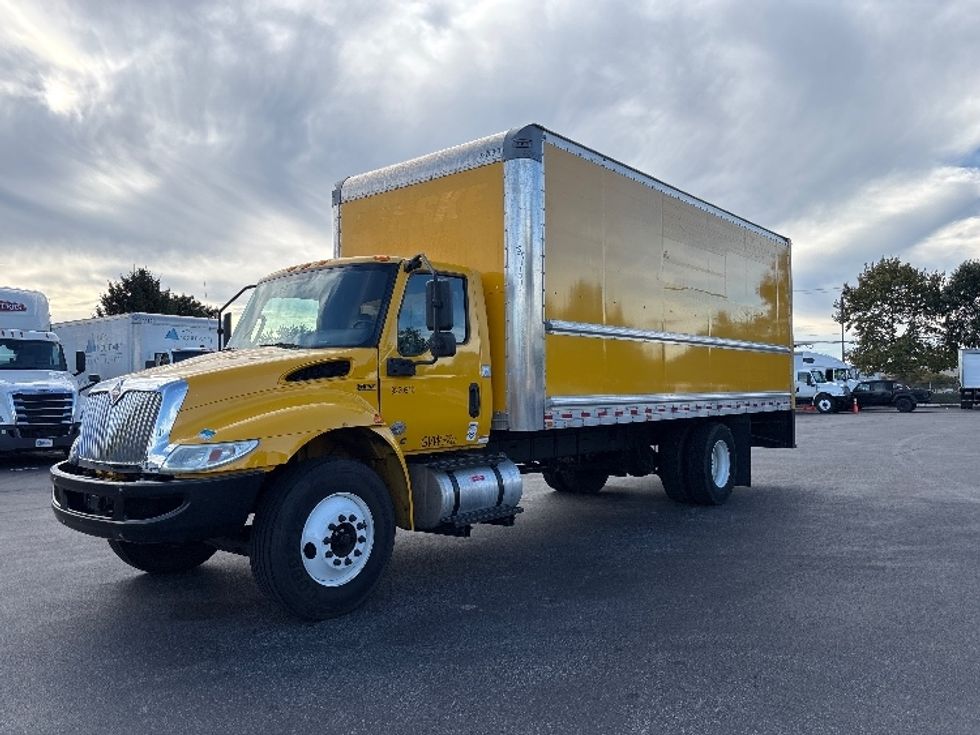 Medium Duty Box Truck-Light and Medium Duty Trucks-International-2021-MV607-New Castle-DE-167,943\n\t\tmiles-$ 38,250 - Image 3