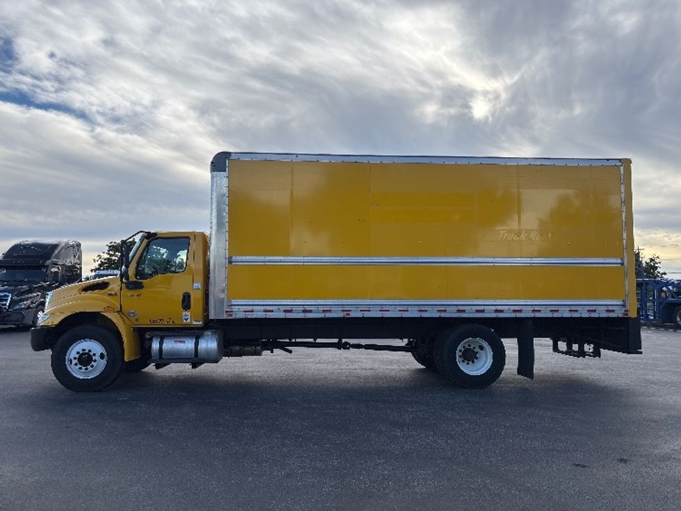 Medium Duty Box Truck-Light and Medium Duty Trucks-International-2021-MV607-New Castle-DE-167,943\n\t\tmiles-$ 38,250 - Image 4