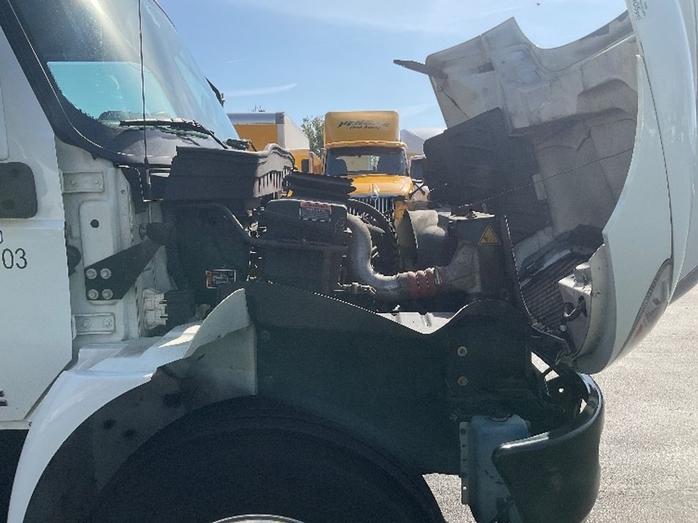 Medium Duty Box Truck-Light and Medium Duty Trucks-International-2021-MV607-New Castle-DE-204,444\n\t\tmiles-$ 47,750 - Image 23