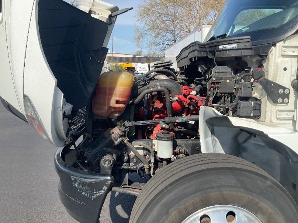 Medium Duty Box Truck-Light and Medium Duty Trucks-International-2021-MV607-New Castle-DE-204,444\n\t\tmiles-$ 47,750 - Image 24