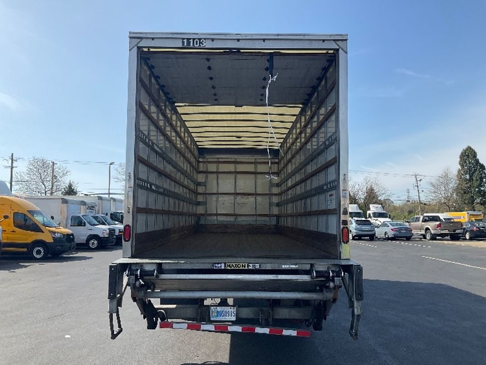 Medium Duty Box Truck-Light and Medium Duty Trucks-International-2021-MV607-New Castle-DE-204,444\n\t\tmiles-$ 47,750 - Image 8
