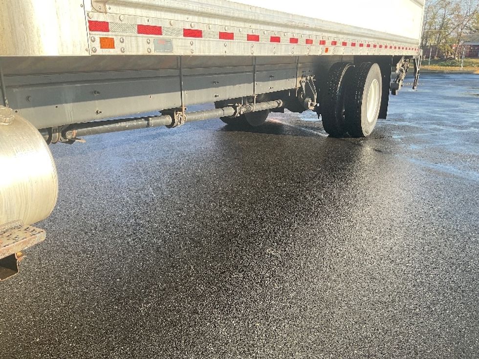 Medium Duty Box Truck-Light and Medium Duty Trucks-International-2021-MV607-New Castle-DE-216,199\n\t\tmiles-$ 44,000 - Image 5