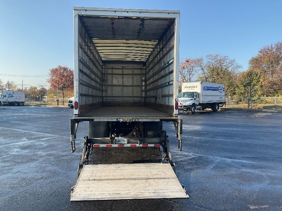 Medium Duty Box Truck-Light and Medium Duty Trucks-International-2021-MV607-New Castle-DE-216,199\n\t\tmiles-$ 44,000 - Image 9