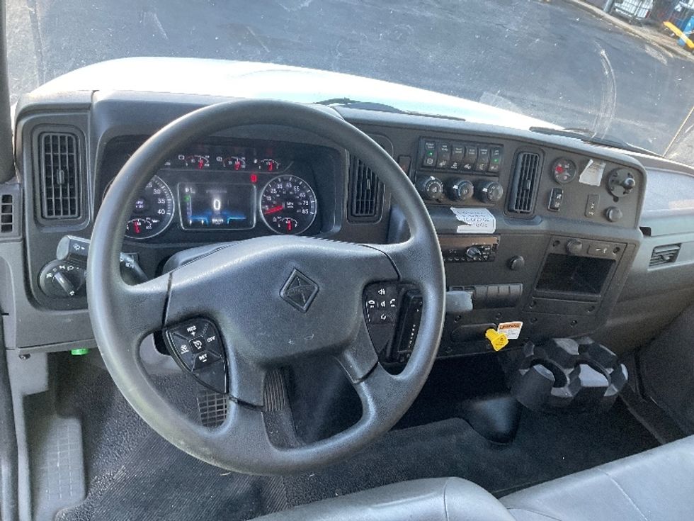 Medium Duty Box Truck-Light and Medium Duty Trucks-International-2021-MV607-New Castle-DE-253,890\n\t\tmiles-$ 38,000 - Image 17