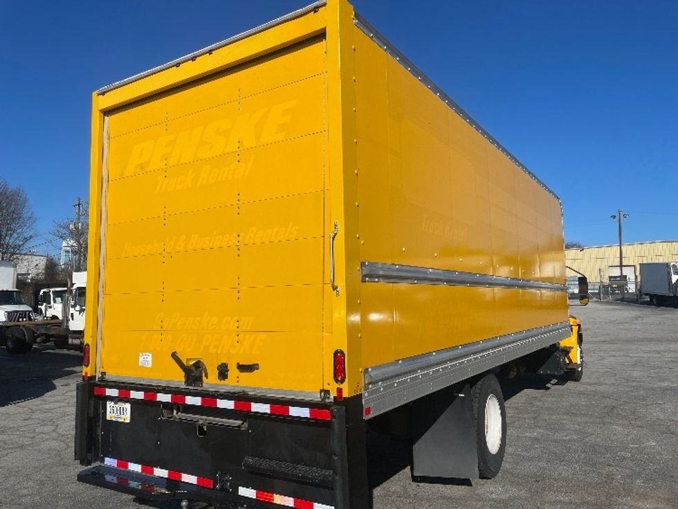Medium Duty Box Truck-Light and Medium Duty Trucks-International-2021-MV607-Newnan-GA-199,133\n\t\tmiles-$ 45,250 - Image 13