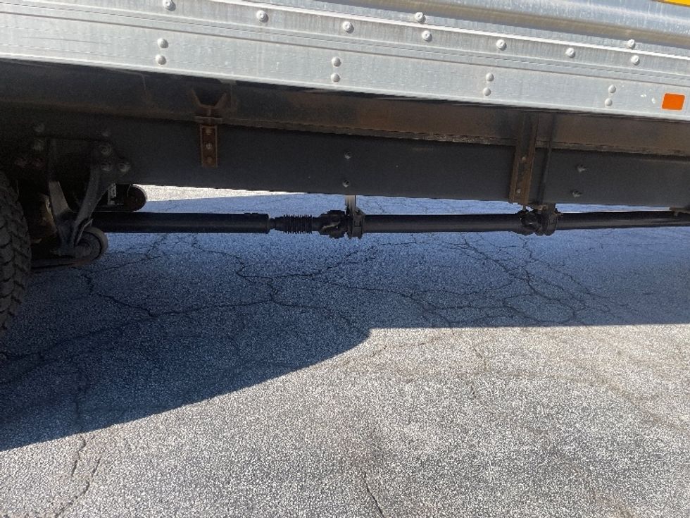 Medium Duty Box Truck-Light and Medium Duty Trucks-International-2021-MV607-Newnan-GA-199,133\n\t\tmiles-$ 45,250 - Image 14