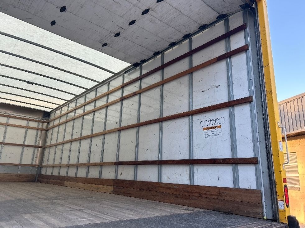 Medium Duty Box Truck-Light and Medium Duty Trucks-International-2021-MV607-Newport News-VA-206,535\n\t\tmiles-$ 42,500 - Image 11