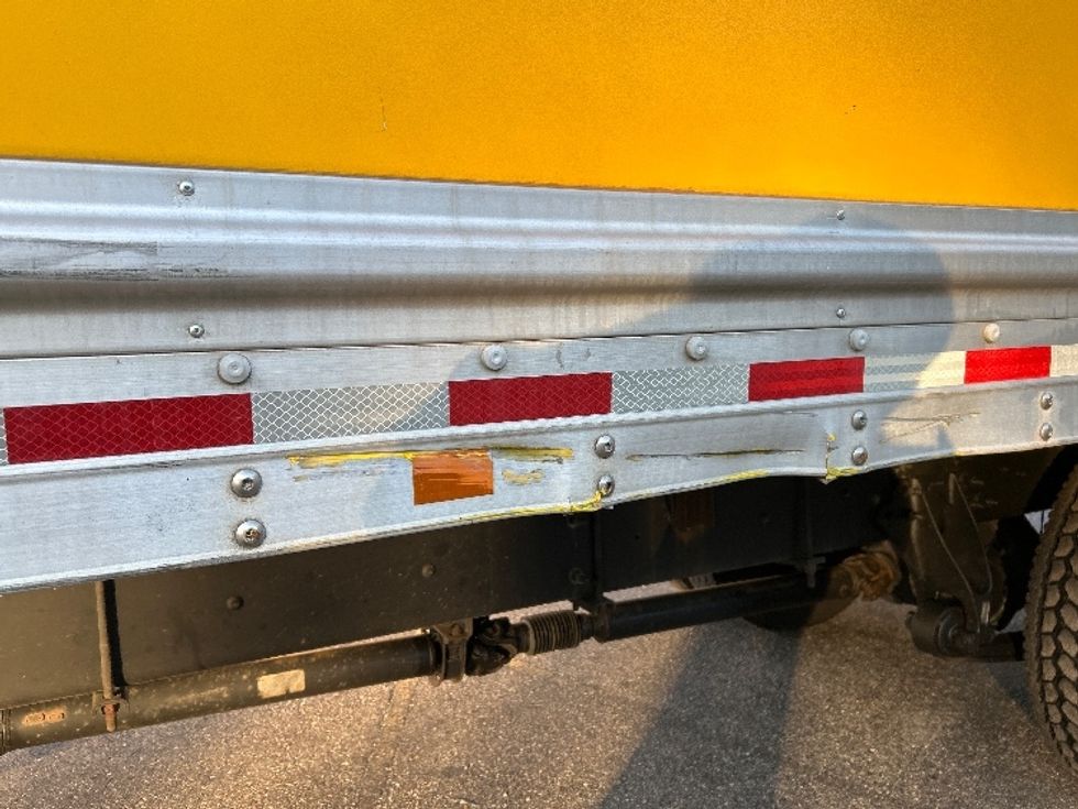 Medium Duty Box Truck-Light and Medium Duty Trucks-International-2021-MV607-Newport News-VA-206,535\n\t\tmiles-$ 42,500 - Image 24