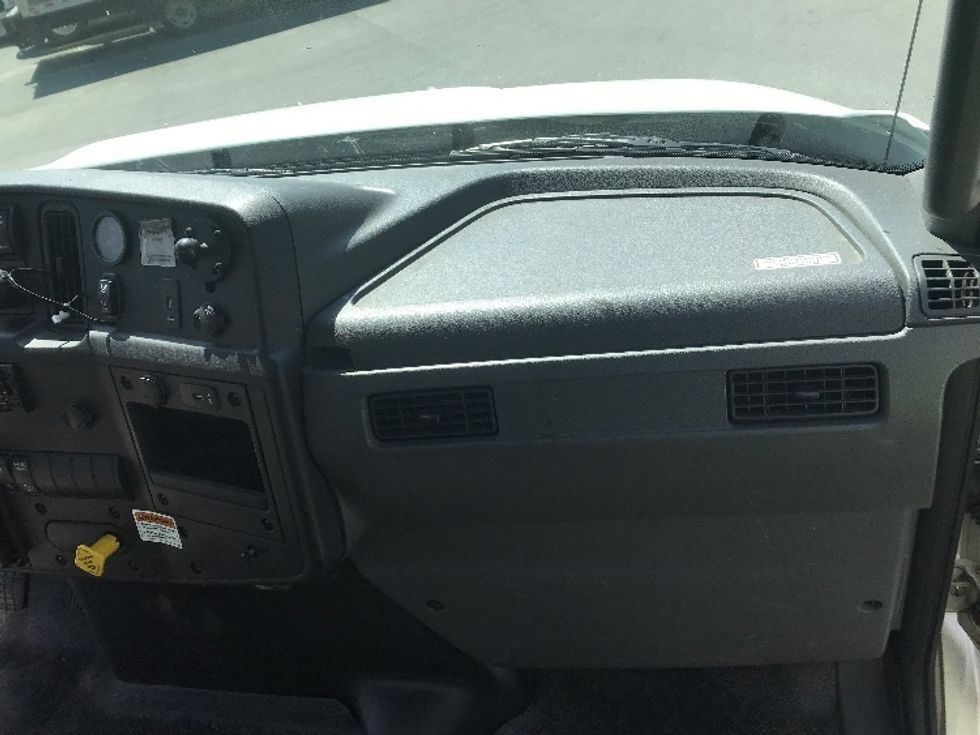 Medium Duty Box Truck-Light and Medium Duty Trucks-International-2021-MV607-Norcross-GA-135,937\n\t\tmiles-$ 68,250 - Image 21