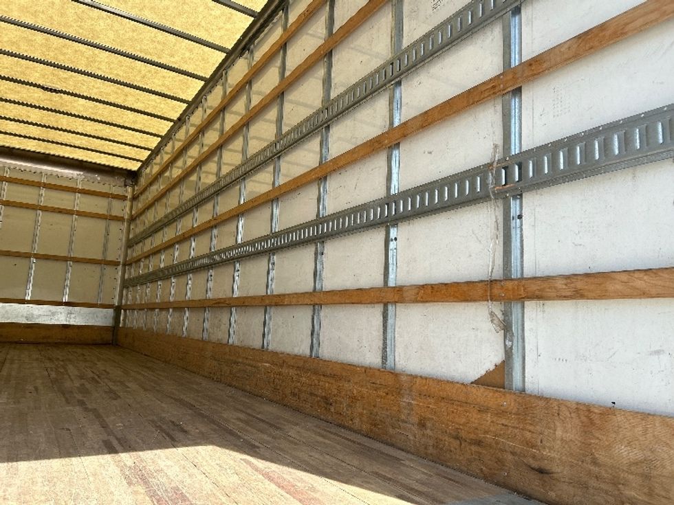 Medium Duty Box Truck-Light and Medium Duty Trucks-International-2021-MV607-Norcross-GA-155,191\n\t\tmiles-$ 65,000 - Image 12