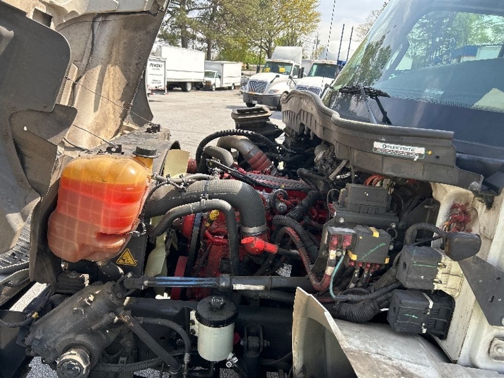 Medium Duty Box Truck-Light and Medium Duty Trucks-International-2021-MV607-Norcross-GA-155,191\n\t\tmiles-$ 65,000 - Image 24