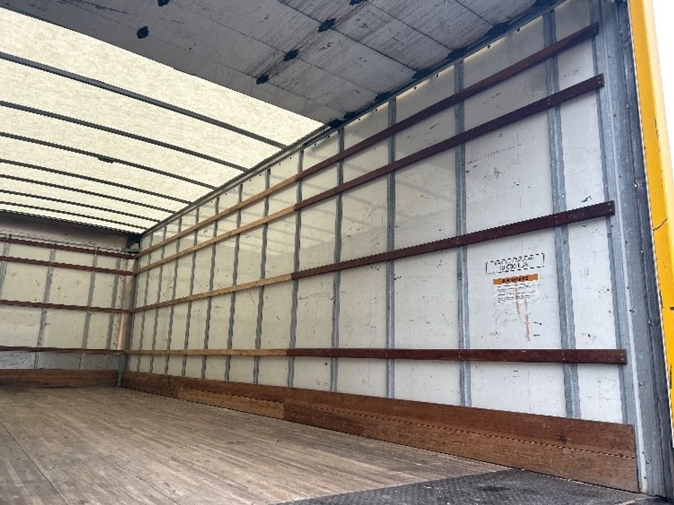 Medium Duty Box Truck-Light and Medium Duty Trucks-International-2021-MV607-Norcross-GA-208,165\n\t\tmiles-$ 42,500 - Image 11