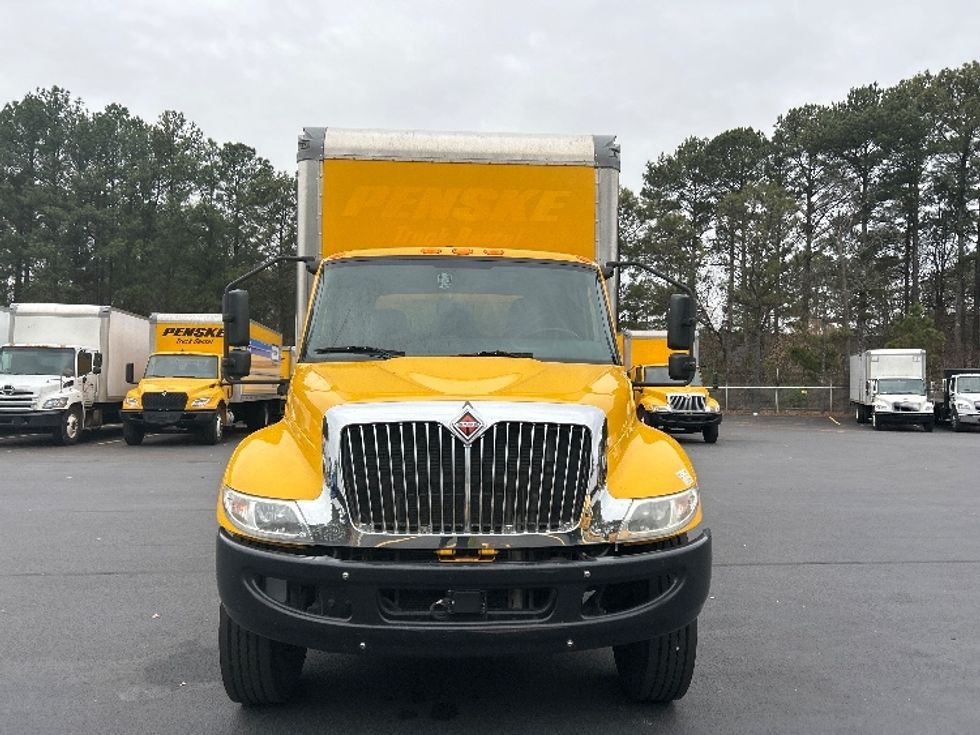 Medium Duty Box Truck-Light and Medium Duty Trucks-International-2021-MV607-Norcross-GA-208,165\n\t\tmiles-$ 42,500 - Image 2