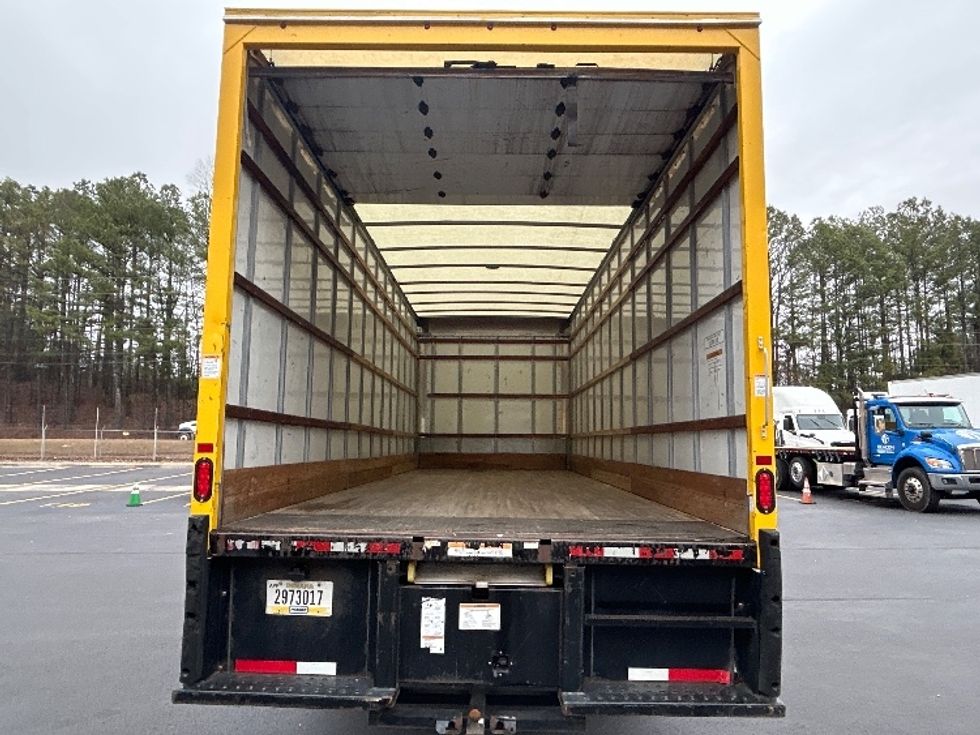 Medium Duty Box Truck-Light and Medium Duty Trucks-International-2021-MV607-Norcross-GA-208,165\n\t\tmiles-$ 42,500 - Image 8